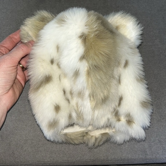 RH Luxe Faux Fur Snow Leopard Baby Hood Hat Size 0-12 Months - Picture 5 of 5